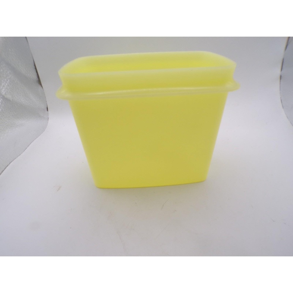 Vintage‎ Tupperware Servalier Rectangle 1204 Yellow Storage Container NO Lid